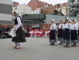 DANTZA TALDEA SANTUTXUN