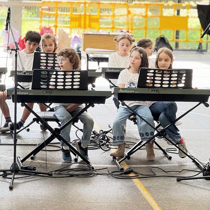 Musika emonaldiak